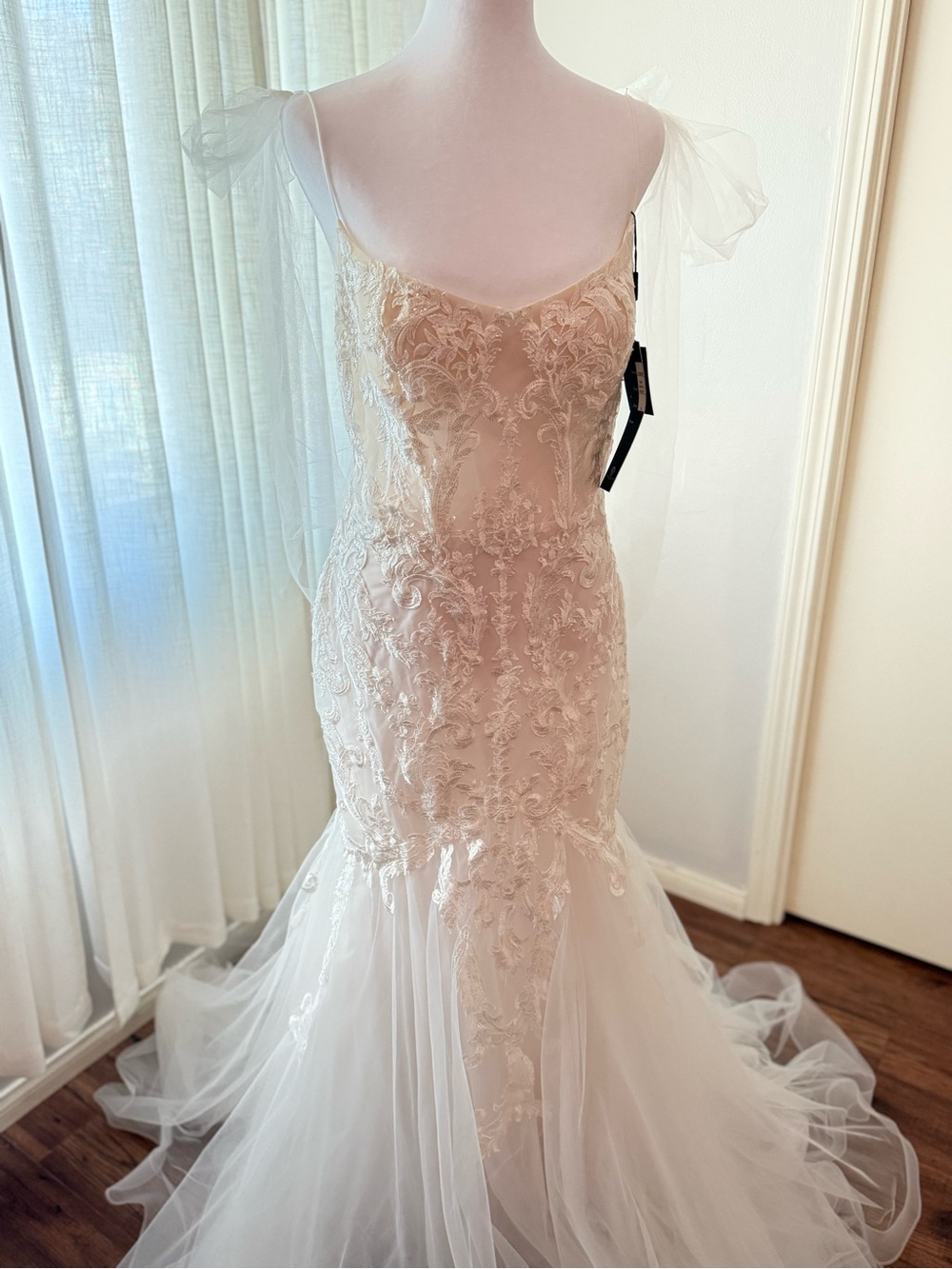 Andrea & Leo Couture Beatrice Style A1086W Size 14 Designer Bridal Gown Sample